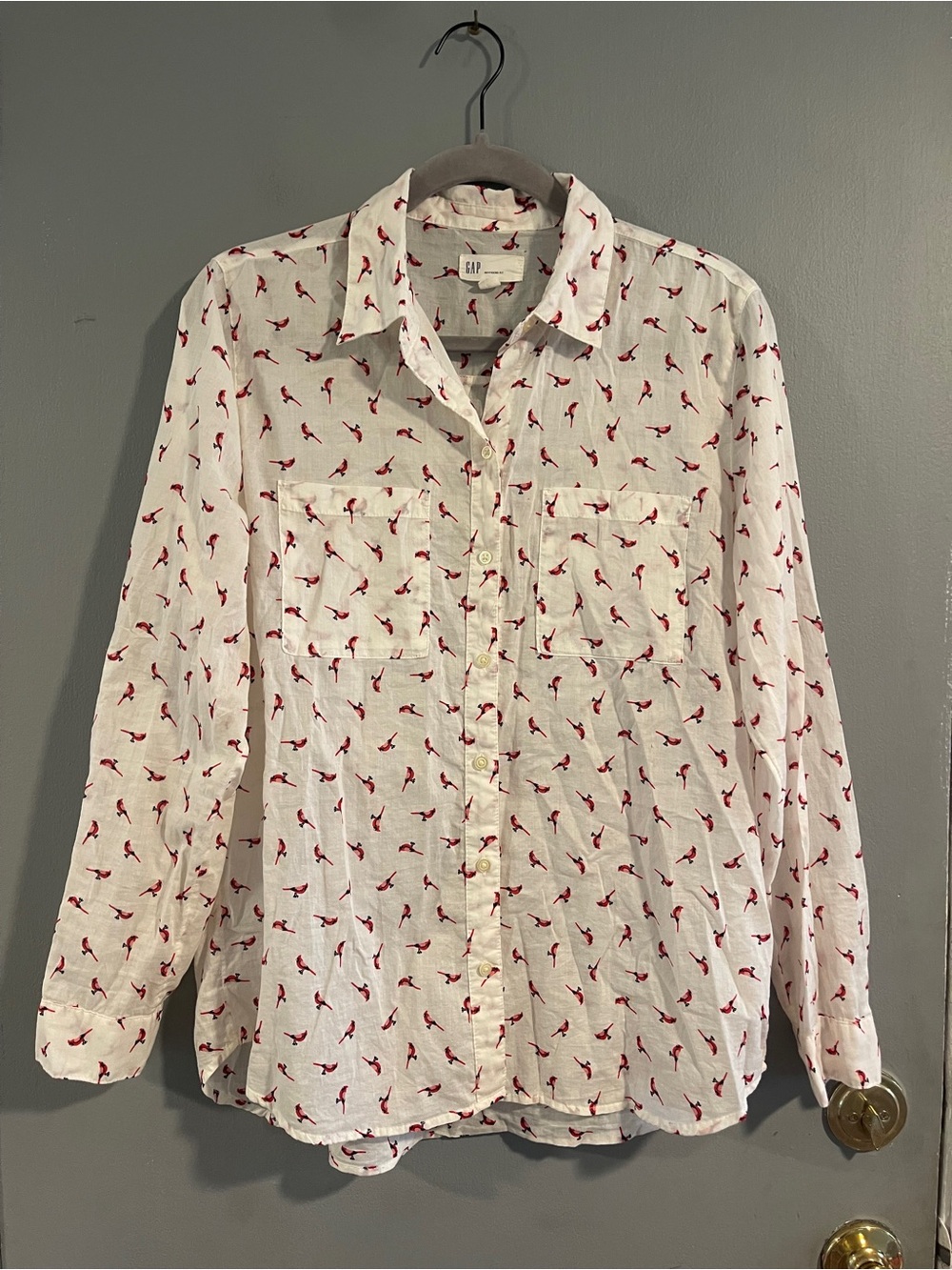 GAP Factory Print Utility‎ Boyfriend Shirt Snow Bird Print Cardinal Size M